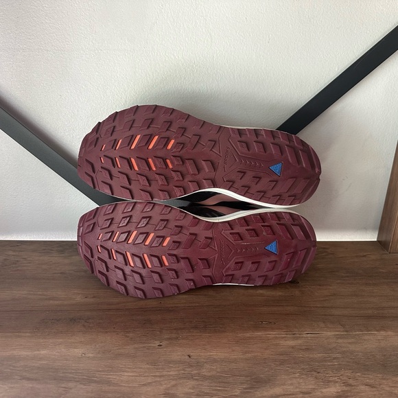 Brooks Cascadia Women's Running Shoes SZ 11.5 - Picture 6 of 6